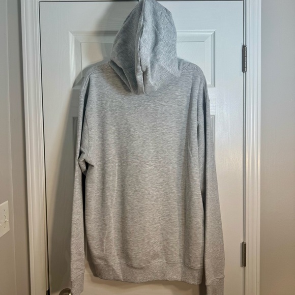 NWT. Peanuts Christmas Gray Hoody 2XL. Approx. 25.5” armpit to armpit & 30” long - Picture 5 of 9